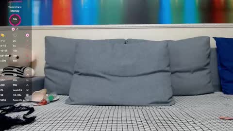 Kwan online show from December 14, 2:21 pm