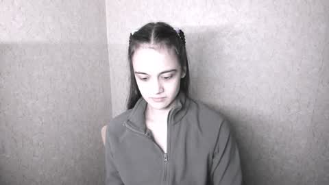 littleashleyy online show from December 28, 3:26 pm