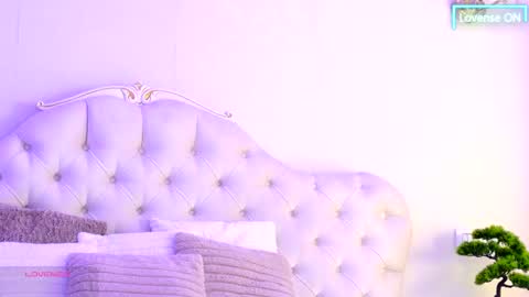 littleblondbunny online show from March 15, 7:02 am