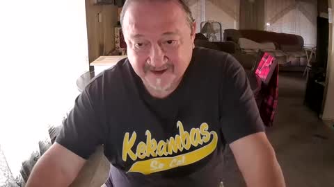 Snapshot of littled83057 chatting on December 30, 8:25 pm Littled83057 online show from December 30, 8:25 pm