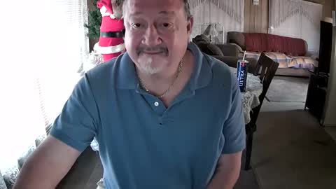 Snapshot of littled83057 chatting on December 21, 8:10 pm Littled83057 online show from December 21, 8:10 pm