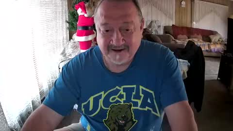 Snapshot of littled83057 chatting on December 23, 7:41 pm Littled83057 online show from December 23, 7:41 pm