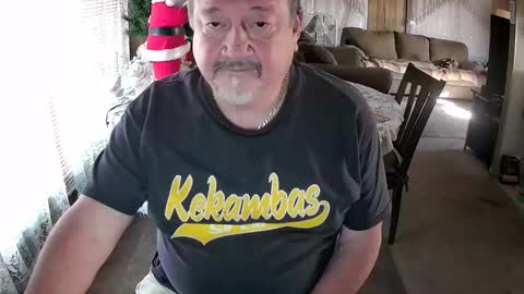 Snapshot of littled83057 chatting on December 6, 9:51 pm Littled83057 online show from December 6, 9:51 pm