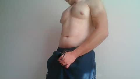 littledih69 online show from June 22, 2:57 pm