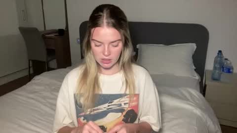 Marciabrady online show from November 7, 2:25 am