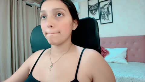 Sarahs Room online show from April 19, 10:01 pm