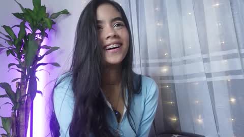 Snapshot of littletammy_ chatting on October 16, 2:38 pm littletammy_ online show from October 16, 2:38 pm