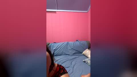 littlezoey2007 online show from April 23, 6:32 am