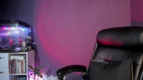 LixRose online show from December 20, 5:14 am