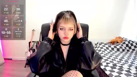 Snapshot of liyaluna chatting on October 23, 11:34 am LIA online show from October 23, 11:34 am