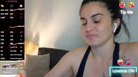 Snapshot of liz_devine chatting on March 2, 10:16 pm liz online show from March 2, 10:16 pm