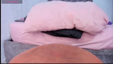 liza_25 online show from May 14, 4:27 pm