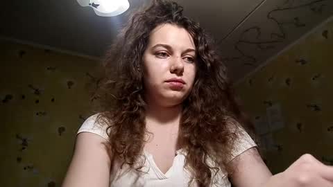 Molly online show from May 3, 5:08 pm