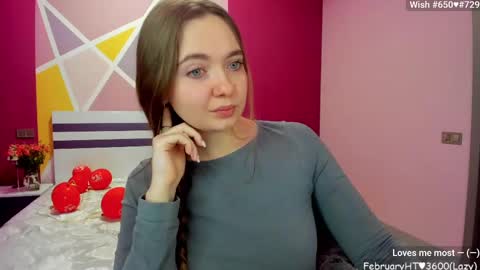Snapshot of lizaghost chatting on February 26, 12:38 pm Girl next door online show from February 26, 12:38 pm