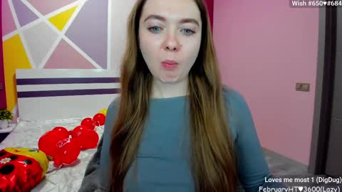 Snapshot of lizaghost chatting on February 18, 4:03 pm Girl next door online show from February 18, 4:03 pm