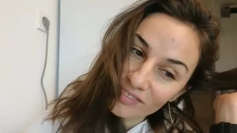 Snapshot of lizalish chatting on February 5, 6:56 am Liza online show from February 5, 6:56 am