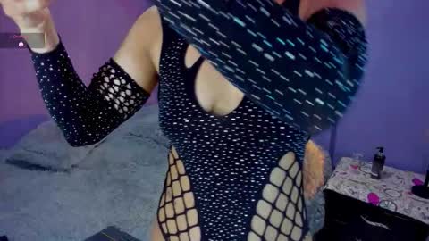 lizeth online show from December 23, 1:12 am