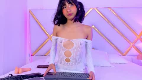 Snapshot of lizettekitty chatting on October 7, 4:08 am Lizette Kitty online show from October 7, 4:08 am