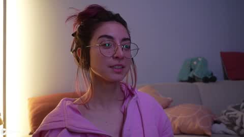 Liselle online show from February 20, 2:00 am