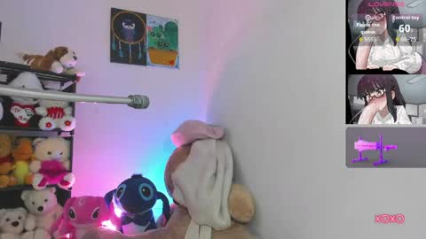 Lizz  online show from April 16, 12:16 pm