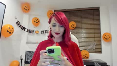 lizzdoux online show from November 1, 1:39 am