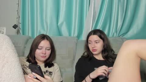 lizzi_muur online show from January 25, 6:13 pm