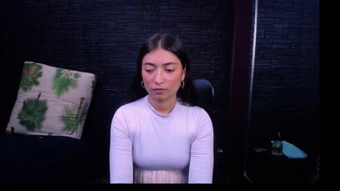 Snapshot of lizzie_collin chatting on October 14, 2:09 pm Lizzie online show from October 14, 2:09 pm