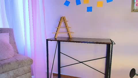 lizzy_kane online show from April 19, 8:22 pm