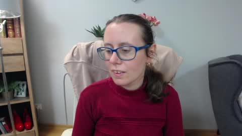 Lizzy online show from May 14, 5:16 am