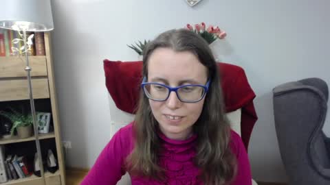 Lizzy online show from April 10, 6:30 am