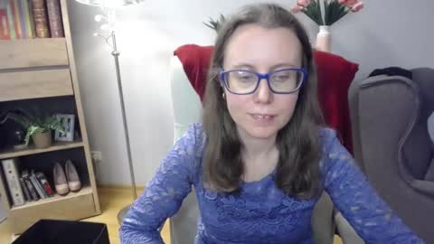 Lizzy online show from March 13, 7:11 am