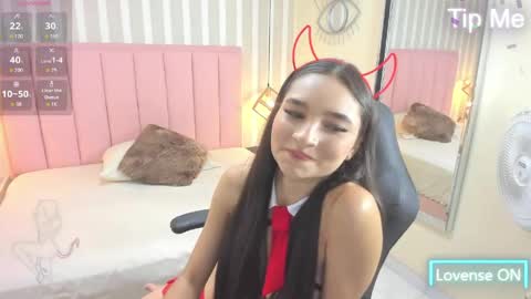 Lizzy online show from April 23, 7:37 pm