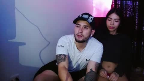 lliamm 2 online show from November 25, 7:07 am