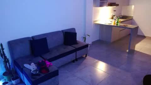 lliamm 2 online show from March 8, 3:54 am