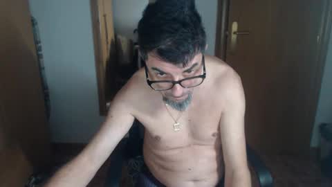 lobosolitario73 online show from November 24, 1:04 am