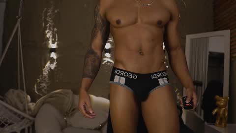 logan_varela online show from February 22, 1:58 pm