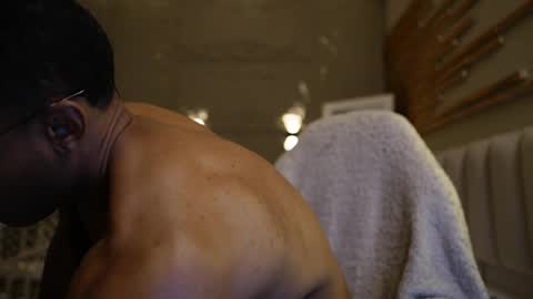 logan_varela online show from April 4, 4:47 pm