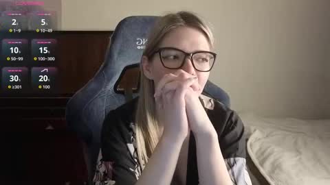 Logan and Katana online show from March 16, 11:36 am