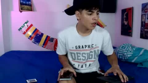 loganjhonson19 online show from July 24, 3:26 am