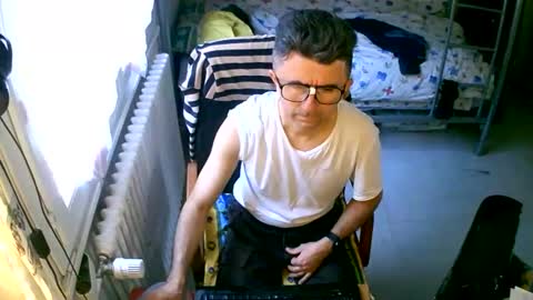 lokoum39 online show from November 8, 9:23 am