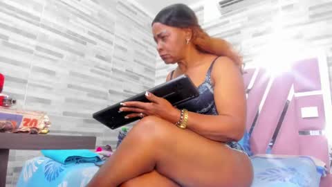 Lola online show from February 27, 11:17 am