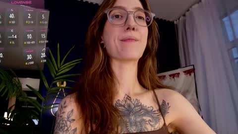 Lola online show from October 25, 5:19 am