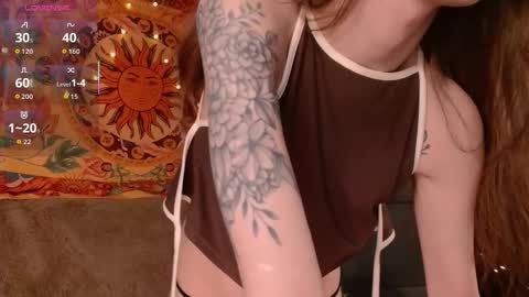 lolami_ online show from March 11, 11:13 am