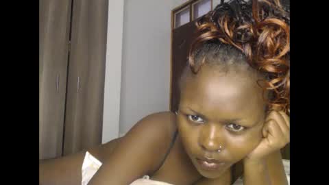 lolamia7 online show from February 25, 1:53 pm