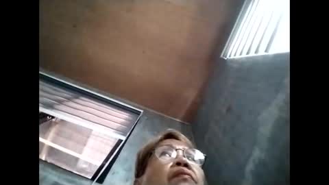 tey online show from October 14, 8:17 am