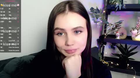 lolapalmer_ online show from February 21, 10:26 pm