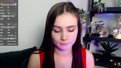 lolapalmer_ online show from February 13, 8:13 pm