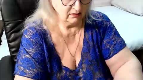 LolkaAlyss online show from March 6, 6:51 pm