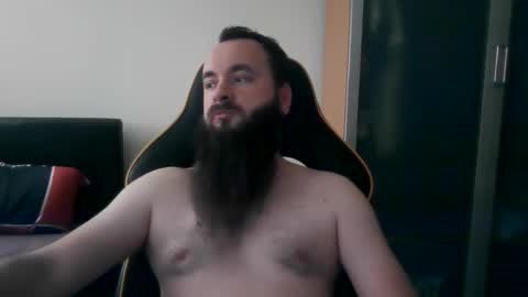 london_man1988 online show from February 21, 10:40 am