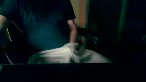 Snapshot of london_man1988 chatting on February 9, 8:32 am london_man1988 online show from February 9, 8:32 am
